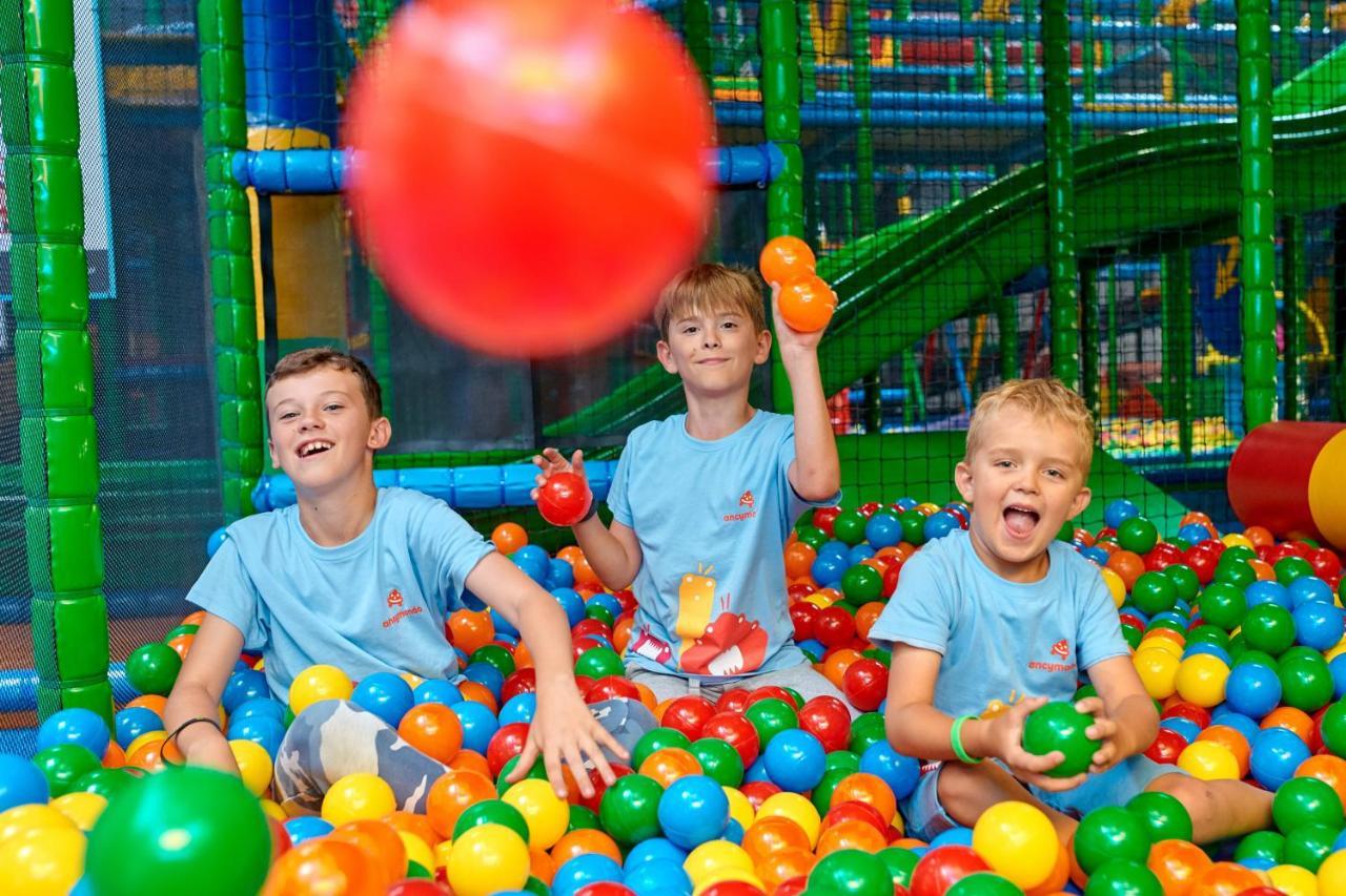 Stacja Nowa Gdynia Bed & Breakfast Aquapark زغيرش المظهر الخارجي الصورة